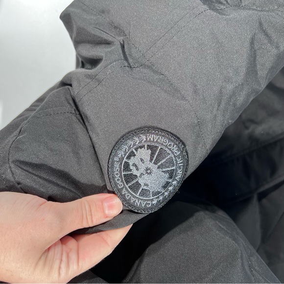 Canada Goose Macmillan Monochrome Black Label Parka - Picture 9 of 16